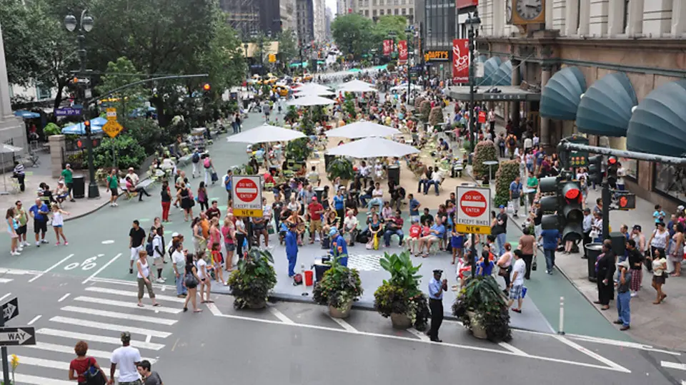 Herald Square garment distriuct